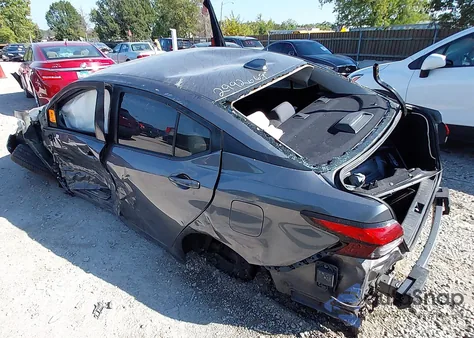 2020 Nissan Versa Sv Xtronic Cvt z USA, uszkodzony, nr VIN 3N1CN8EV6LL809921